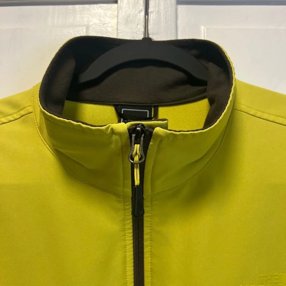 The North Face Men Soft Shell Flashdry Jacket Size Large Color Yellow/Brown Trim